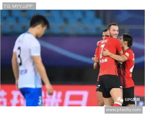 成都篮球队与北京篮球队赛后复盘探讨灵活性与战术调整的关键因素