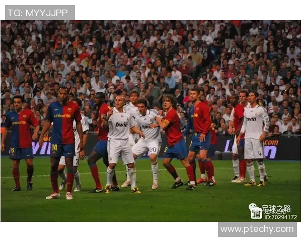 广州足球队快攻战术解析与实践探讨 广州足球队快攻战术解析与实践探讨